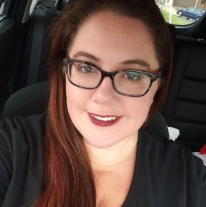 Meet your Posher, Deanna